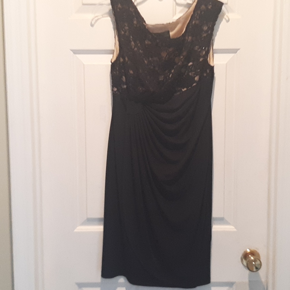 Black and nude cocktail Connected petite